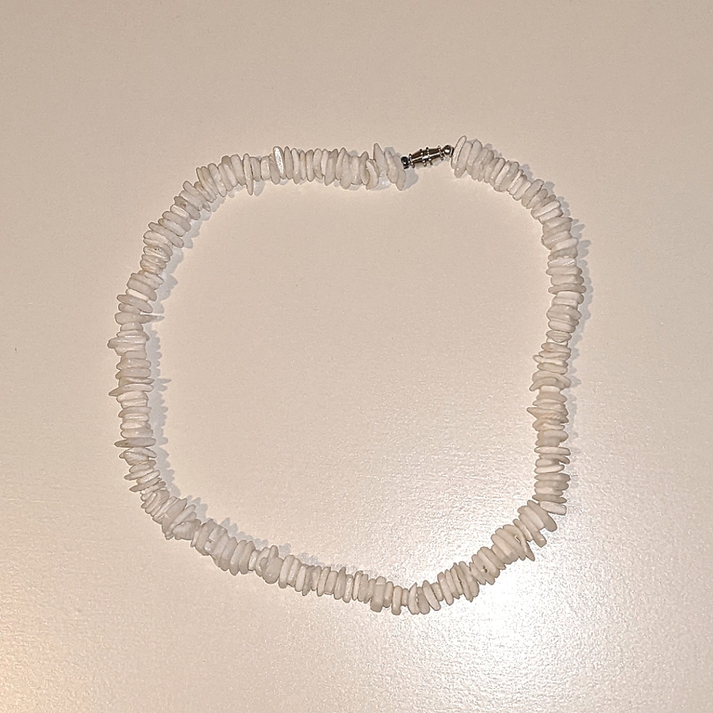 White Hawaiian Puka Shell Chip Twist Clasp Necklace
